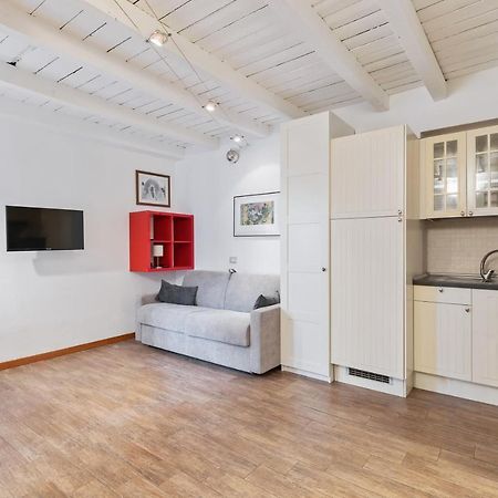 מילאנו Joivy Beautiful Studio For 2 Near Sempione Park מראה חיצוני תמונה